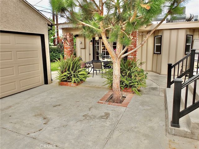 7002 E Peabody, Long Beach, CA 90808