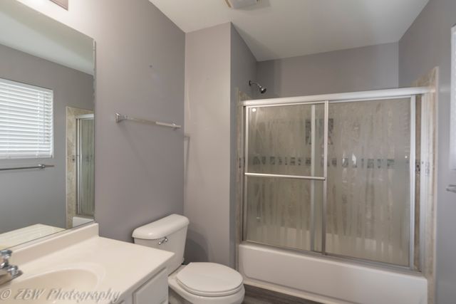 1890 Fredericksburg Lane 1890, Aurora, IL 60503