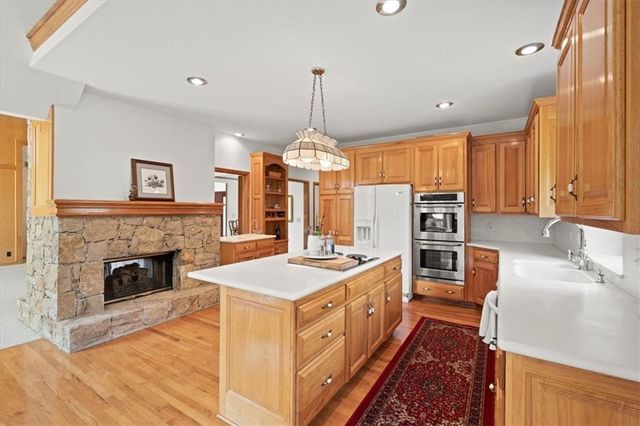 12917 Broadmoor Street, Overland Park, KS 66209