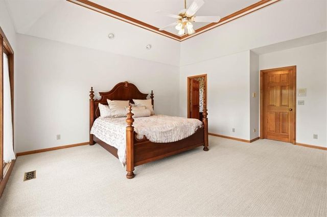 12917 Broadmoor Street, Overland Park, KS 66209