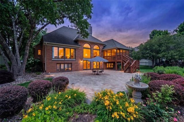 12917 Broadmoor Street, Overland Park, KS 66209