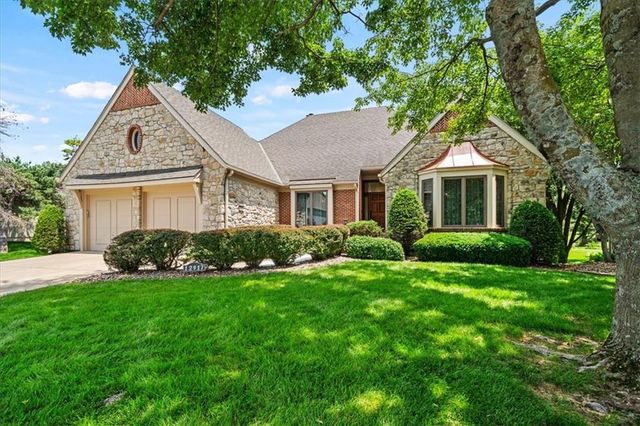 12917 Broadmoor Street, Overland Park, KS 66209