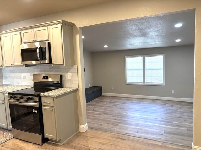 802 S Lons Street, Brownfield, TX 79316