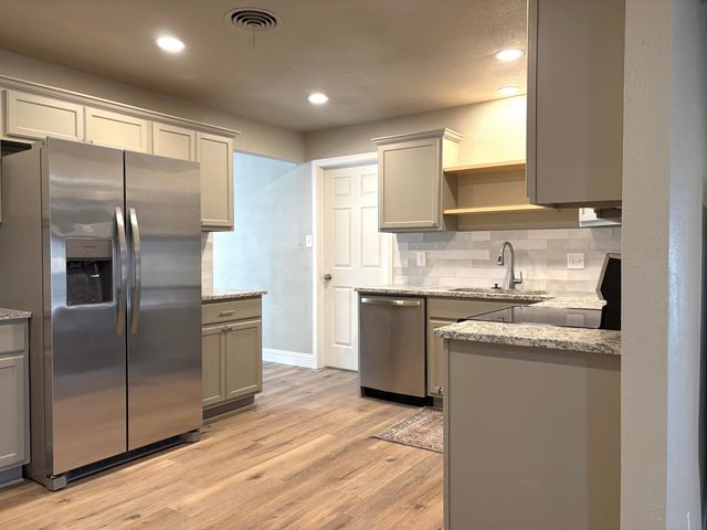 802 S Lons Street, Brownfield, TX 79316