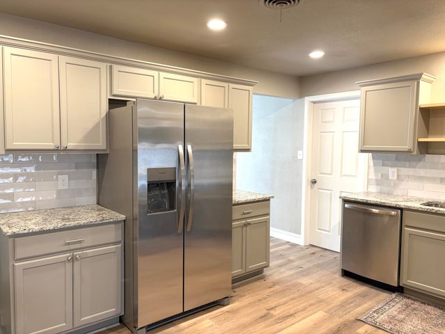 802 S Lons Street, Brownfield, TX 79316