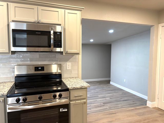 802 S Lons Street, Brownfield, TX 79316