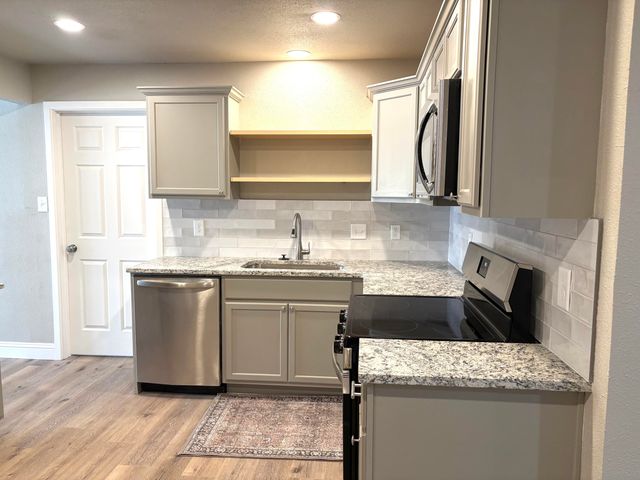 802 S Lons Street, Brownfield, TX 79316