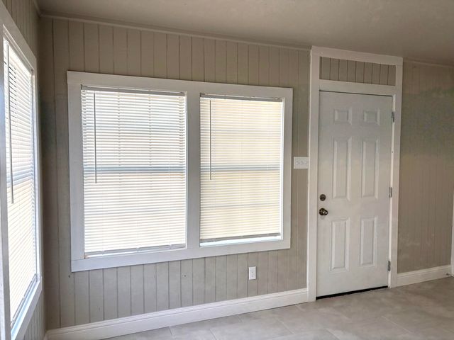 802 S Lons Street, Brownfield, TX 79316