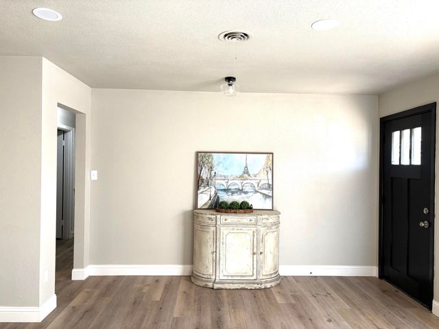 802 S Lons Street, Brownfield, TX 79316