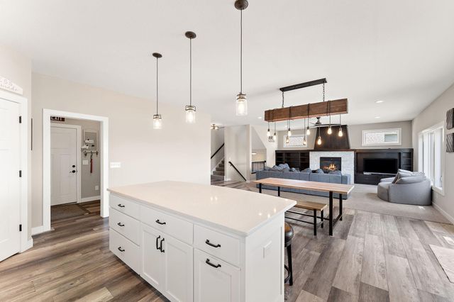 19856 Harvest Drive, Lakeville, MN 55044