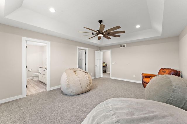 19856 Harvest Drive, Lakeville, MN 55044