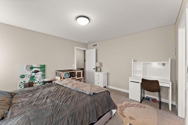 19856 Harvest Drive, Lakeville, MN 55044