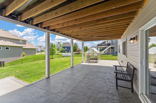 19856 Harvest Drive, Lakeville, MN 55044