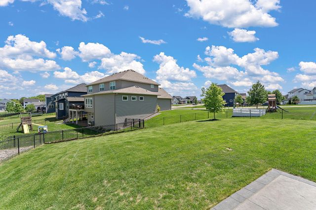 19856 Harvest Drive, Lakeville, MN 55044