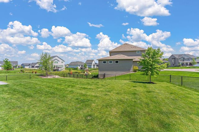 19856 Harvest Drive, Lakeville, MN 55044