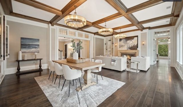 1930 Sunset Ridge Road, Northfield, IL 60093