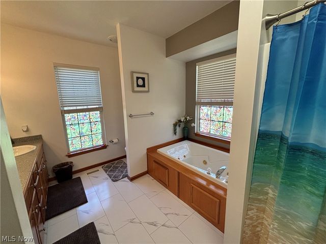 3115 Lovers Lane, Ravenna, OH 44266