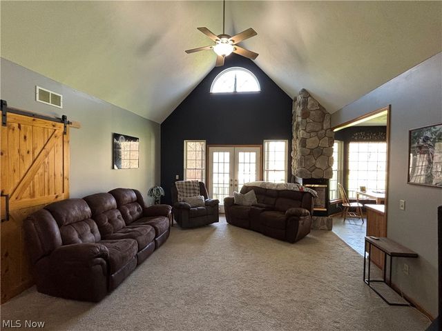 3115 Lovers Lane, Ravenna, OH 44266