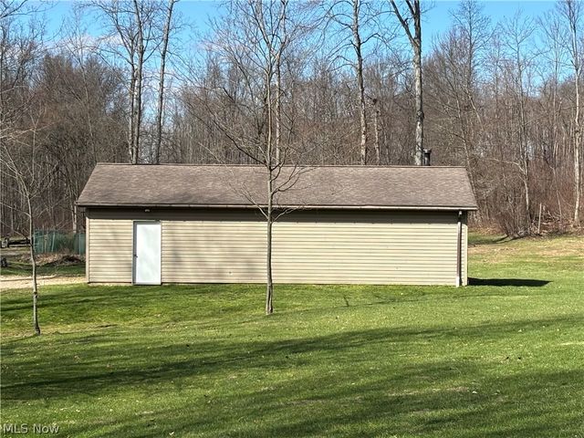 3115 Lovers Lane, Ravenna, OH 44266