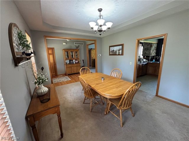 3115 Lovers Lane, Ravenna, OH 44266