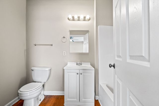 222 Union St Apt B, Clarksville, TN 37040