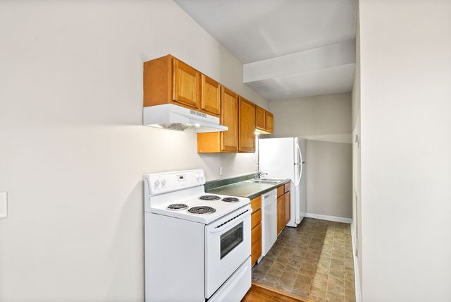 222 Union St Apt B, Clarksville, TN 37040
