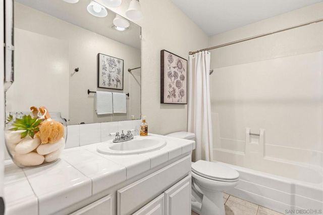 5025 Collwood Way 20, San Diego, CA 92115