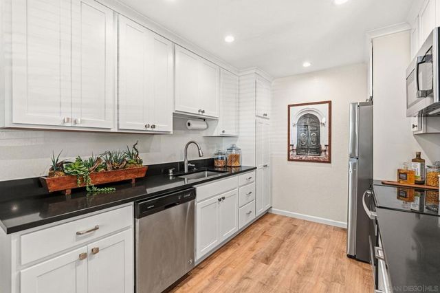 5025 Collwood Way 20, San Diego, CA 92115