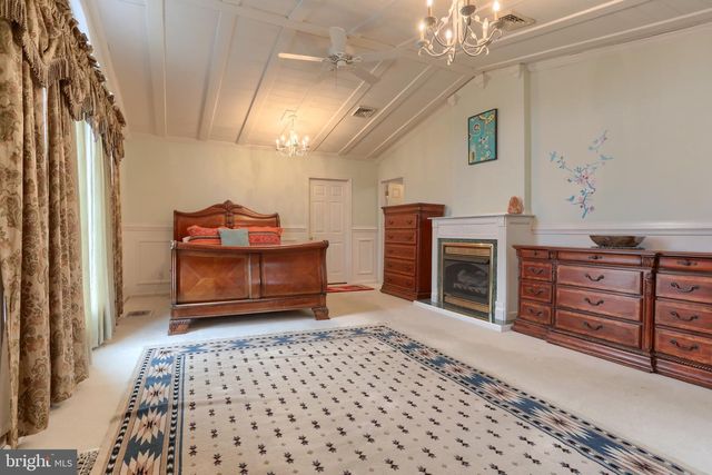 133 FORT HENRY RD, Bethel, PA 19507