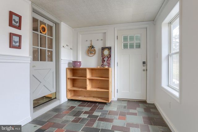 133 FORT HENRY RD, Bethel, PA 19507