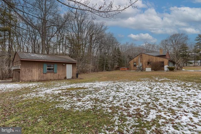 133 FORT HENRY RD, Bethel, PA 19507