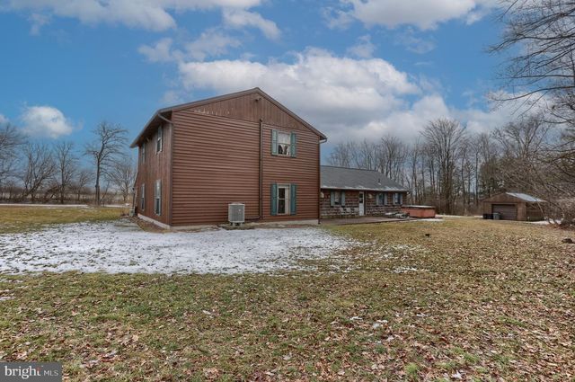 133 FORT HENRY RD, Bethel, PA 19507