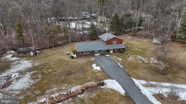 133 FORT HENRY RD, Bethel, PA 19507