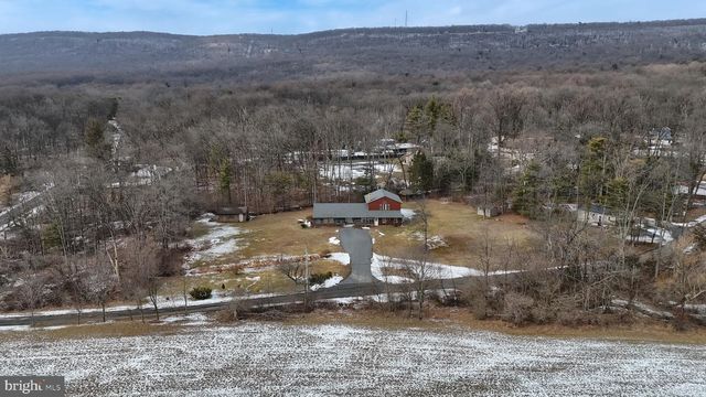 133 FORT HENRY RD, Bethel, PA 19507