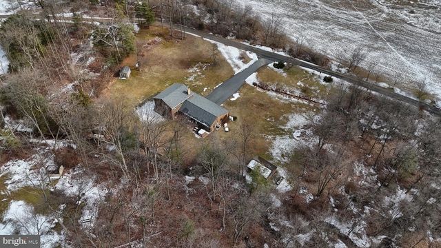 133 FORT HENRY RD, Bethel, PA 19507