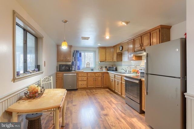 133 FORT HENRY RD, Bethel, PA 19507