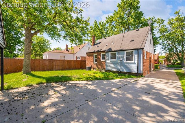 769 Sherbourne Street, Inkster, MI 48141
