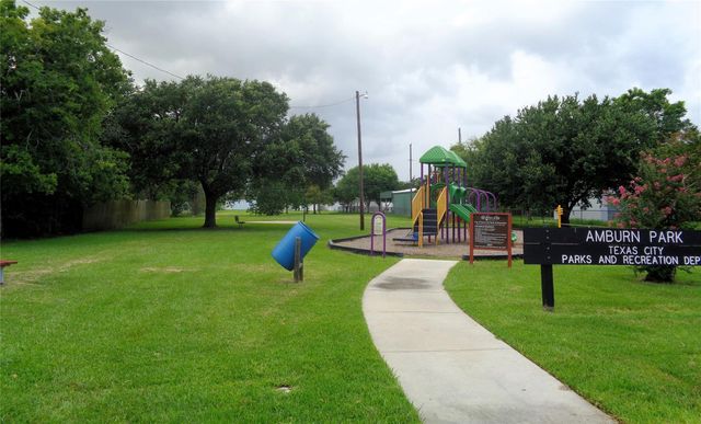 3908 20th Street N, Texas City, TX 77590
