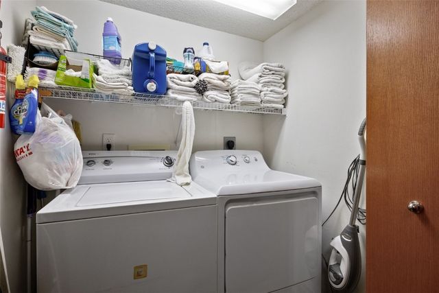 1020 240th Street 8, North Liberty, IA 52317