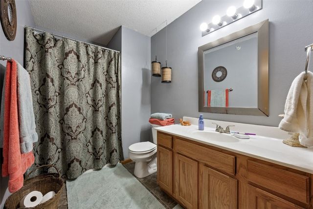 1020 240th Street 8, North Liberty, IA 52317