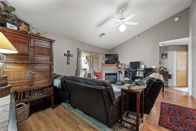 1020 240th Street 8, North Liberty, IA 52317