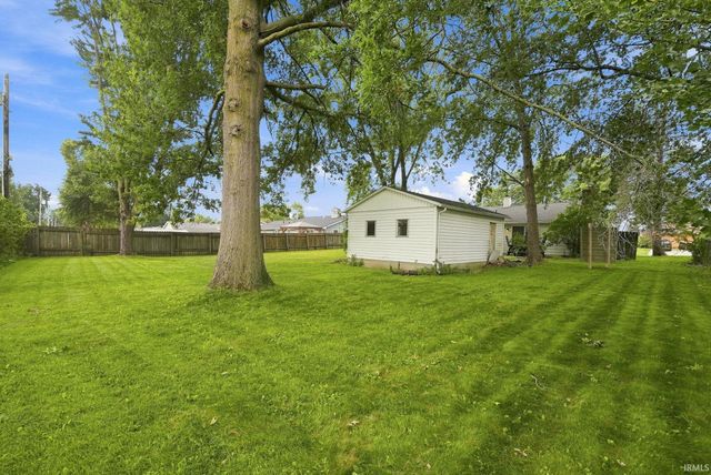 2614 Forest Valley Drive, Fort Wayne, IN 46815
