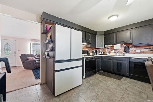 2614 Forest Valley Drive, Fort Wayne, IN 46815