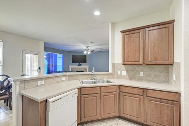 1117 Cockrill CT, Hutto, TX 78634