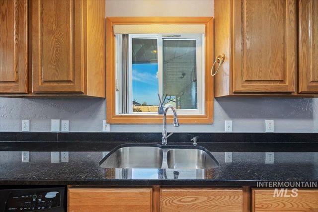 109 16th Ave W, Jerome, ID 83338