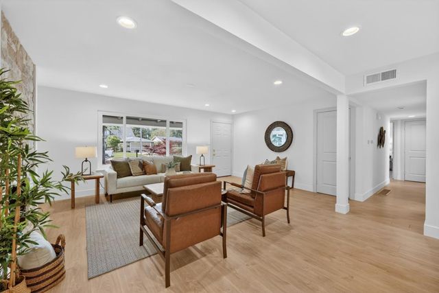 9641 Tanglewood Cir, Orangevale, CA 95662