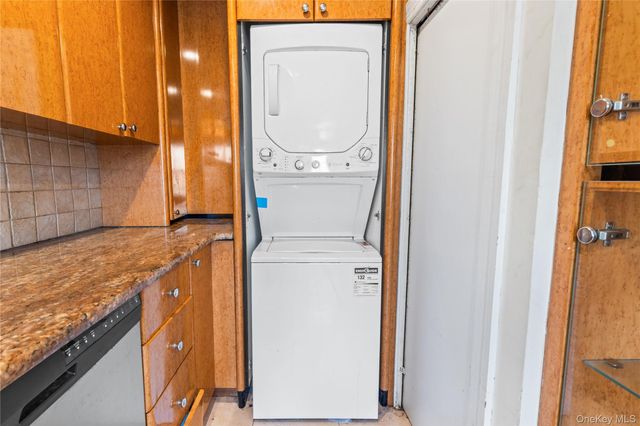 236 E Market Street, Long Beach, NY 11561