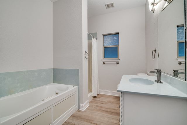 129 Little River Bend, Mabank, TX 75156