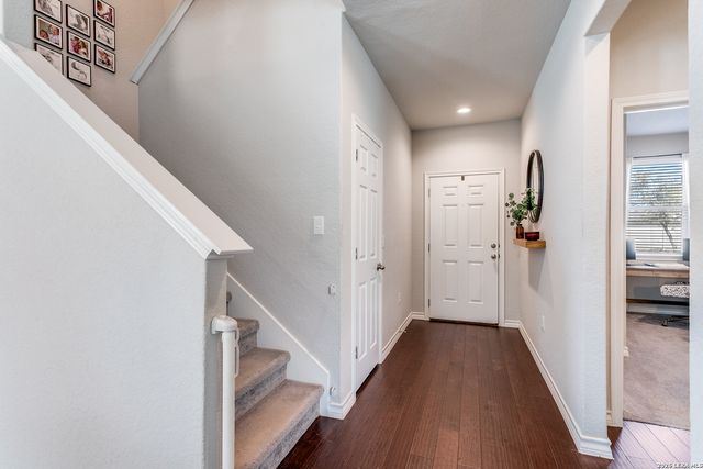 5610 ANCIENT AVE, San Antonio, TX 78266