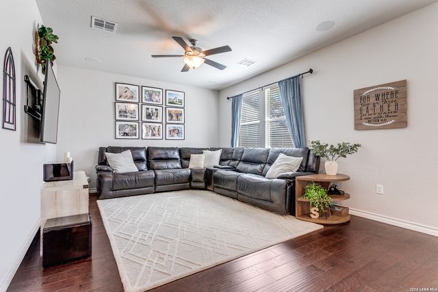 5610 ANCIENT AVE, San Antonio, TX 78266